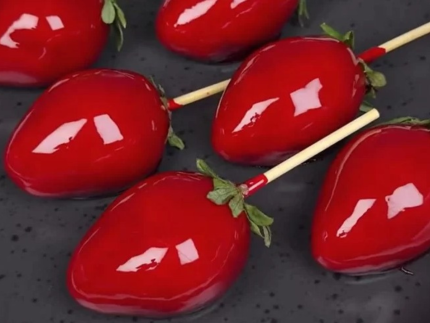 Morango do Amor: Nutricionista ensina como saborear sem culpa o doce do momento