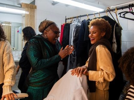 Bateu saudade? “Wicked” promove encontro de integrantes do Rouge nos bastidores