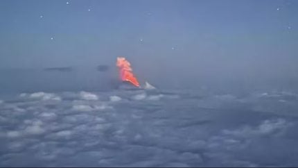 Vulcão entra em erupção após terremoto na Rússia