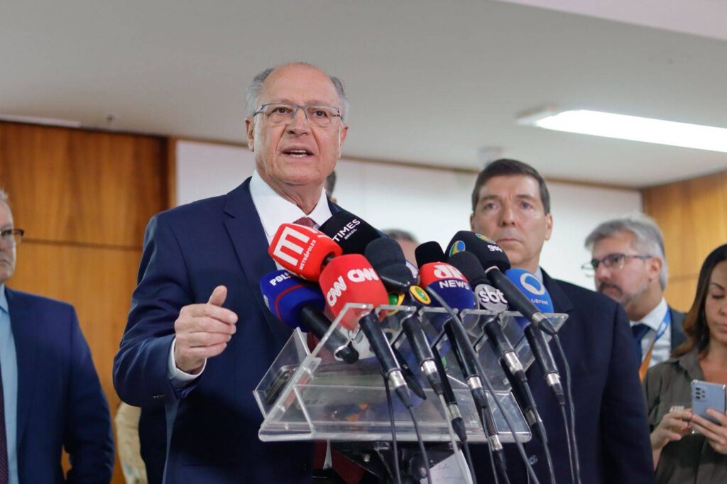 Alckmin: Brasil enviou carta a Trump por acordo, mas sem retorno