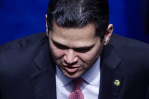Alcolumbre garante aumento de deputados mesmo que Lula não sancione