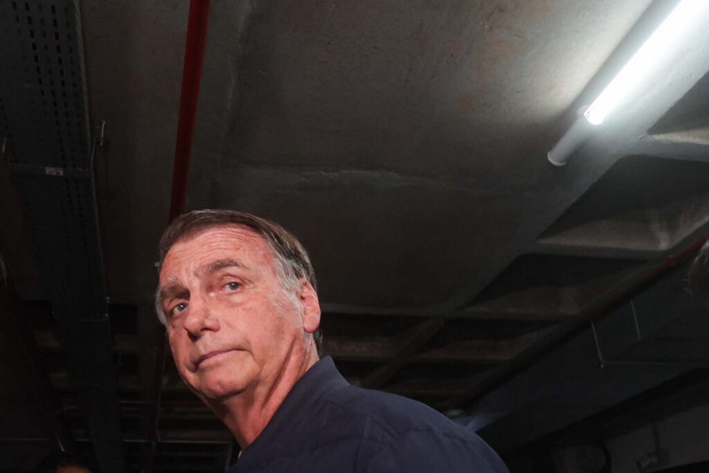 Bolsonaro responde a Moraes após risco de "prisão imediata"