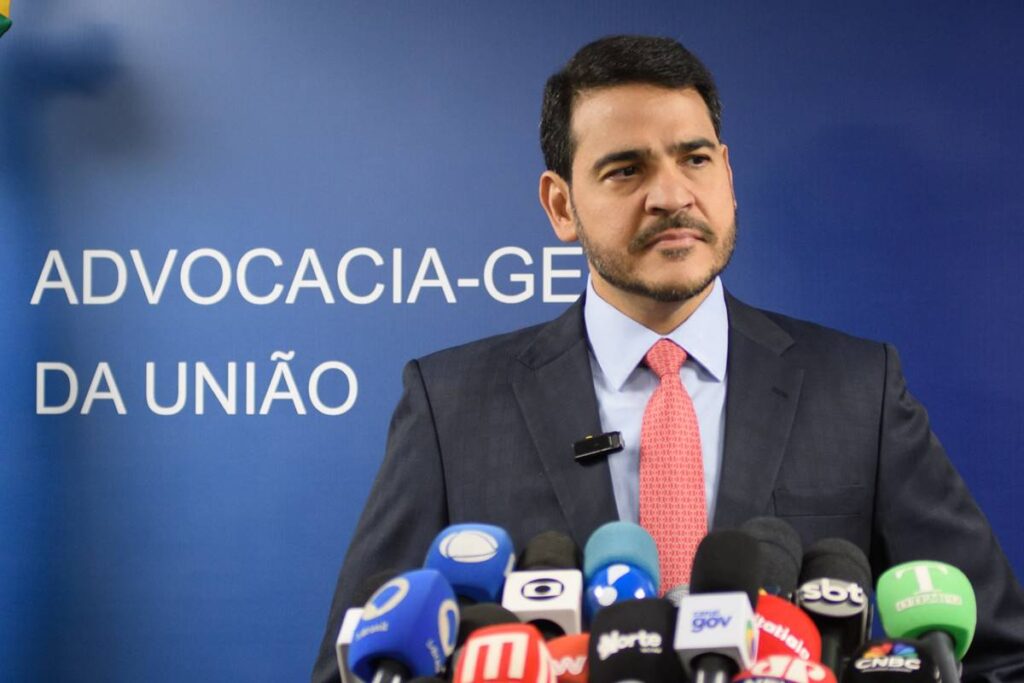 Com aval da AGU, Lula vai ao STF para manter decreto de aumento do IOF