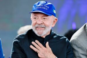 EUA: após sanções, Lula diz que Brasil não existiria "sem soberania"