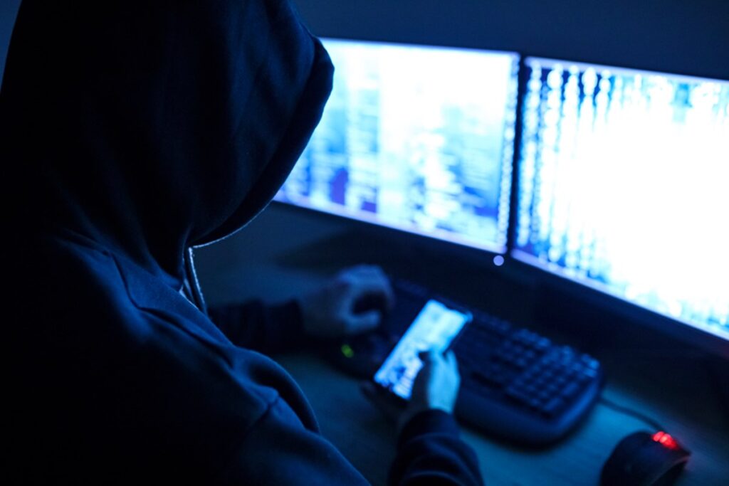 Hackers usaram credenciais de clientes para acessar sistema em ataque