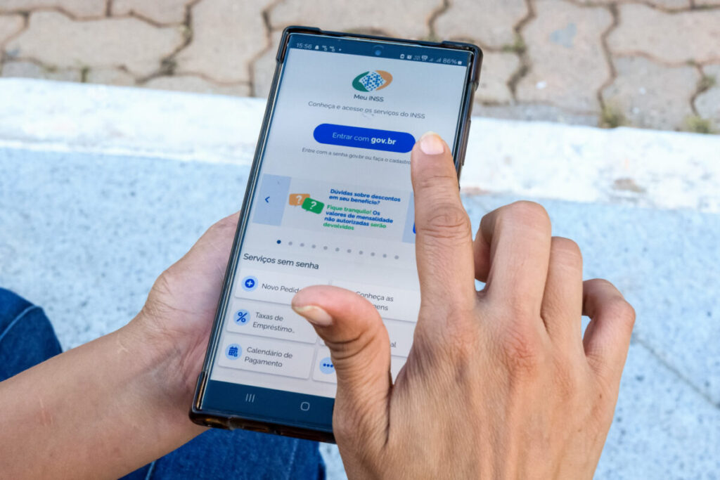 INSS paga R$ 2,3 milhões a mortos e fantasmas em esquema de fraude