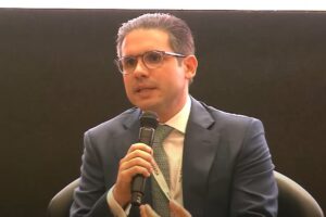 Motta frustra oposição e veta reuniões em comissões da Câmara