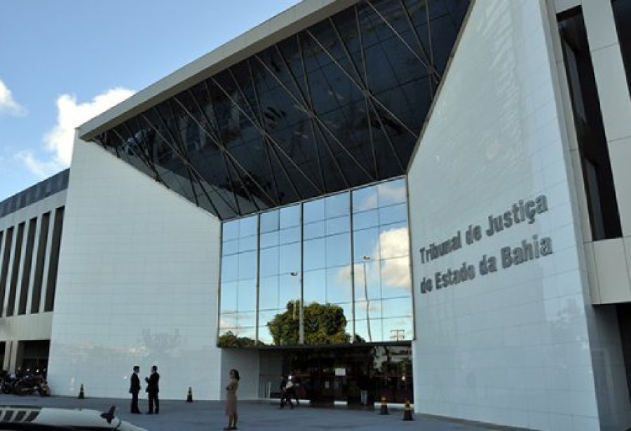 Servidora de cartório de Salvador é alvo de processo disciplinar por supostas irregularidades em registro de imóvel