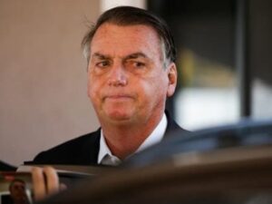Defesa se manifesta após Bolsonaro ter prisão decretada por descumprir medidas. Veja nota!