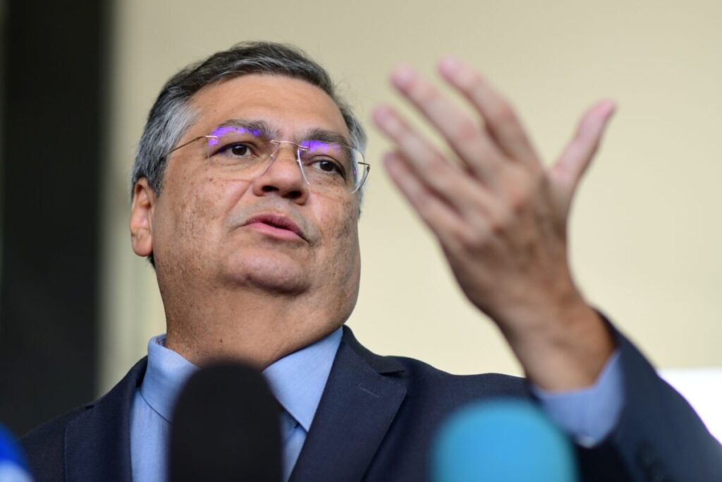 Dino barra ações em tribunais estrangeiros sobre tragédia de Mariana