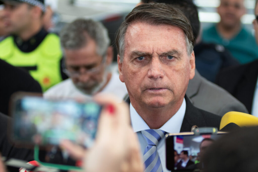 Cerco a Bolsonaro se fecha enquanto centrão avança sobre nome para 26