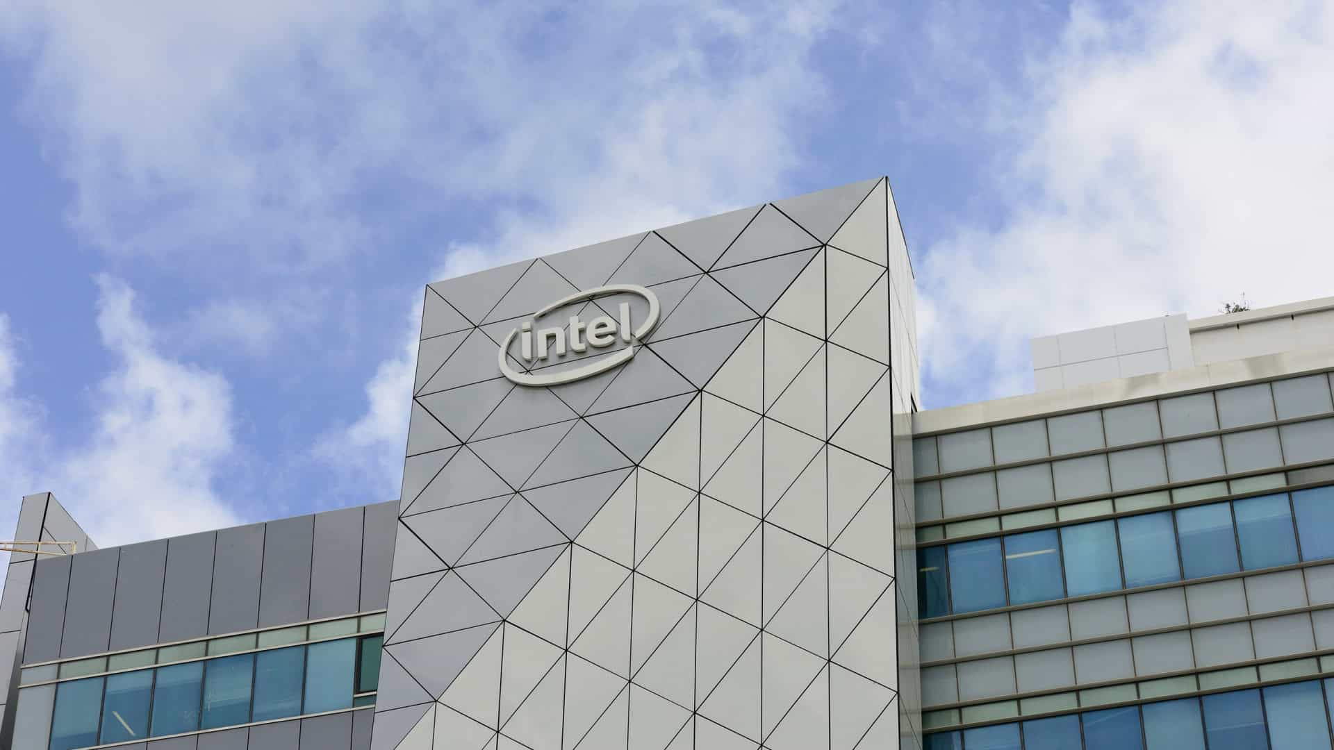Fachada do prédio da Intel