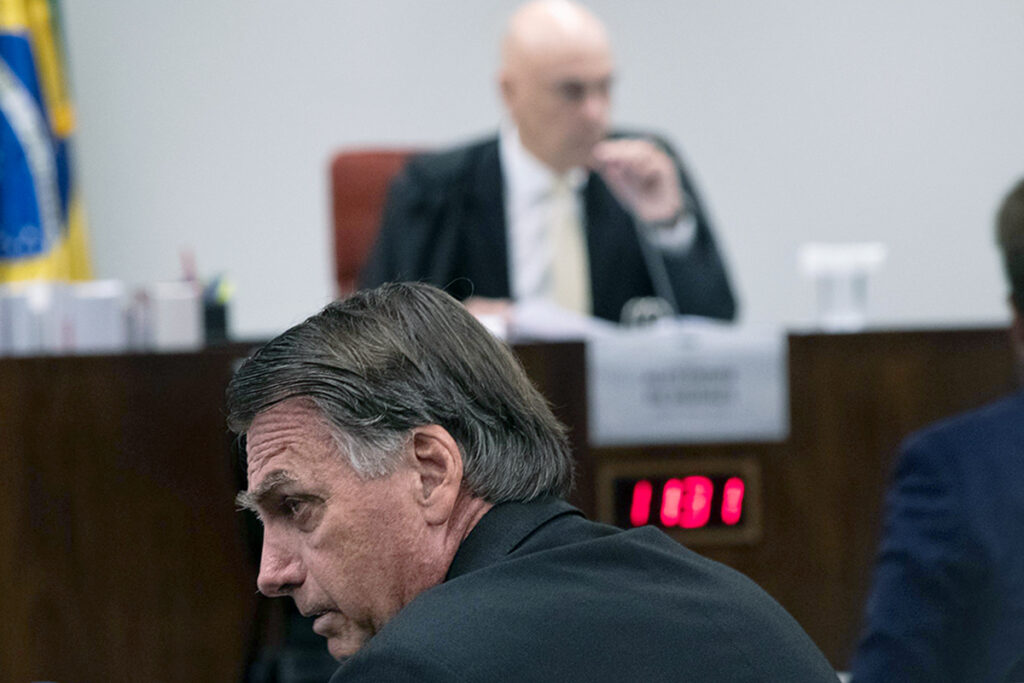 Plano de Moraes é mandar Bolsonaro cumprir pena na Papuda