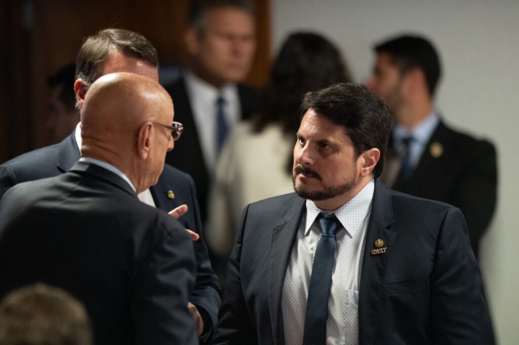 STF: ao impor tornozeleira, Moraes acusa Do Val de "completo desprezo"