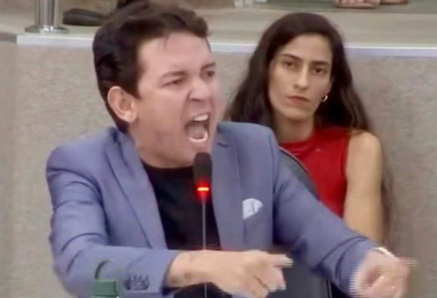 Vereador invade maternidade em Barreiras, expõe pacientes e desrespeita profissionais de saúde; veja vídeo