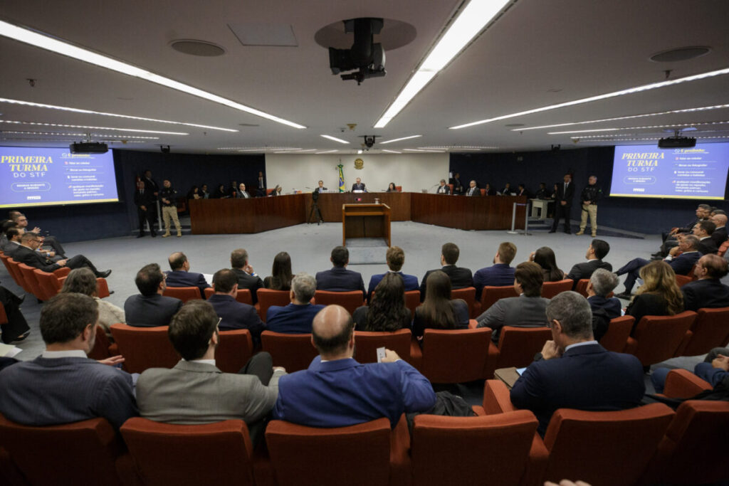 Julgamento de Bolsonaro: acusação e defesa disputam versões sobre minuta, delação e 8/1