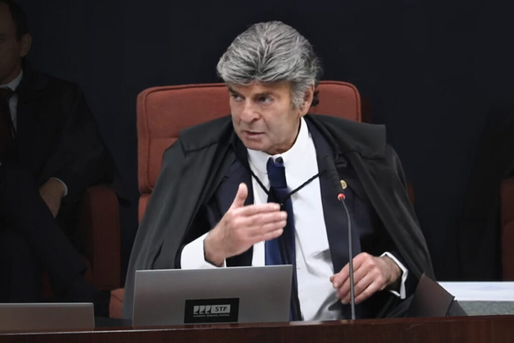 Fux vota em julgamento de Bolsonaro e outros réus no STF; siga