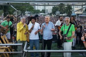 Gil, Chico e Caetano puxam ato contra PEC da Blindagem em Copacabana