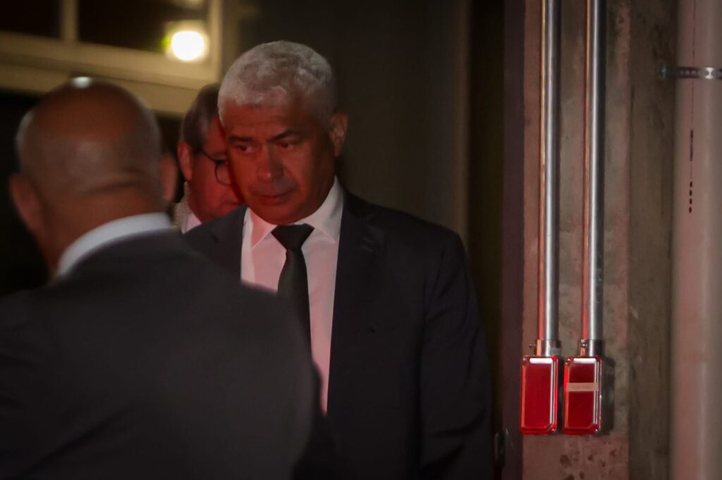 CPMI decide prender "carregador de mala" do Careca do INSS