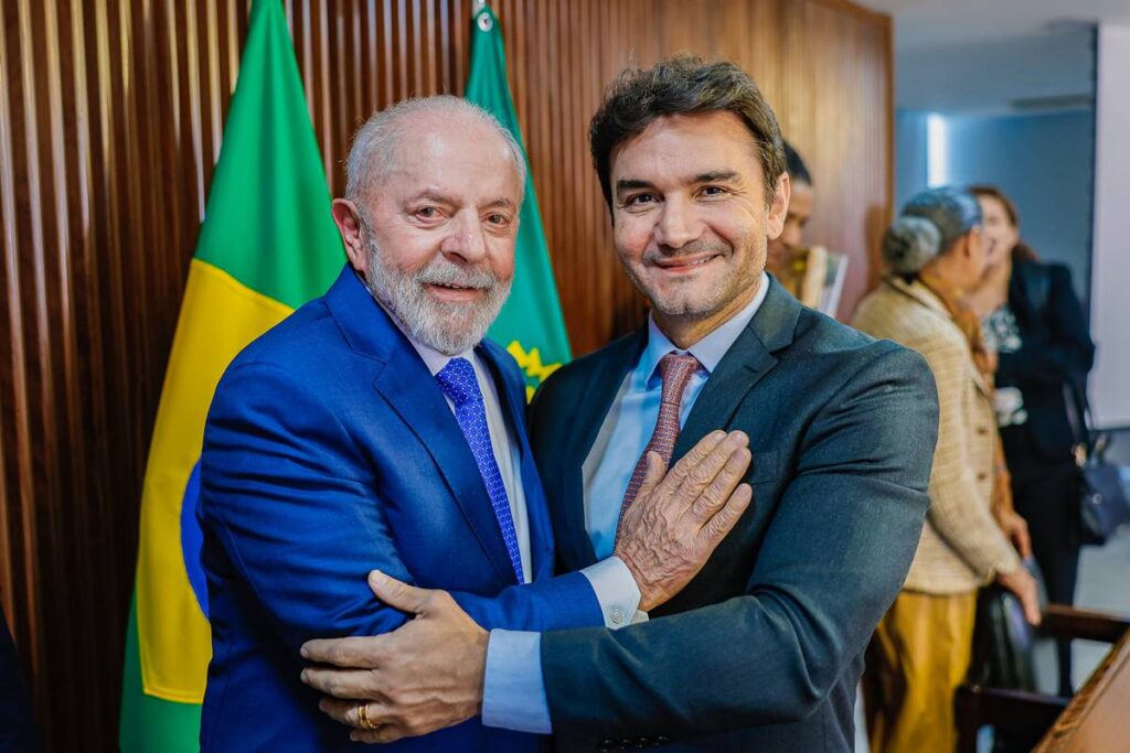 Após saída de Sabino, Lula avalia situação de Fufuca