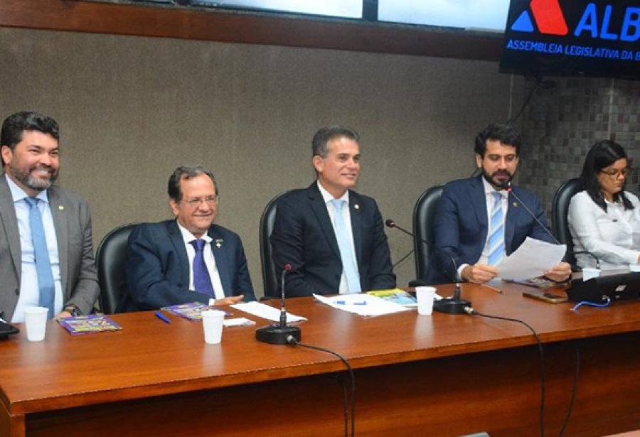 Audiência pública na Assembleia reúne representantes de vinícolas para debater cadeia produtiva do vinho na Bahia