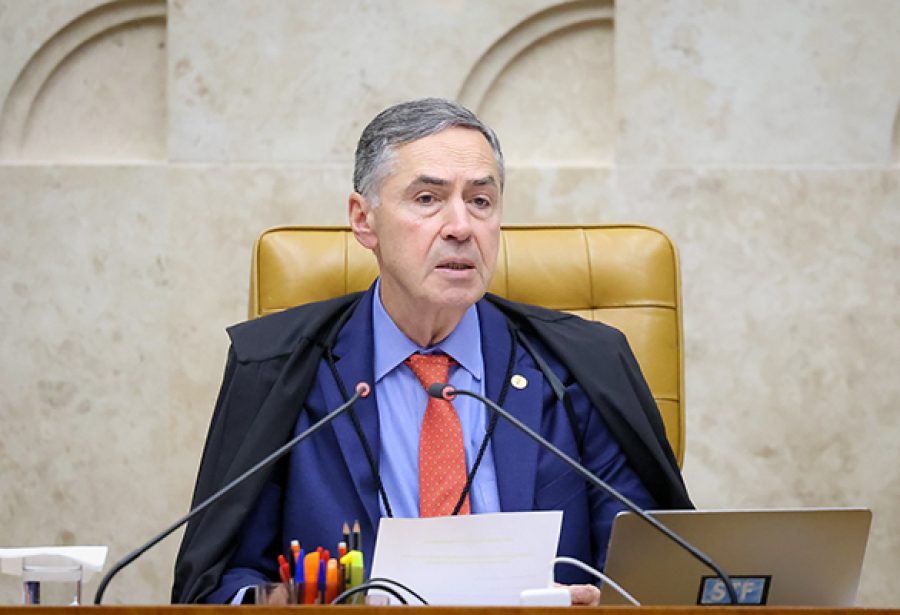Barroso diz que julgamento envolve provas, e não disputa política