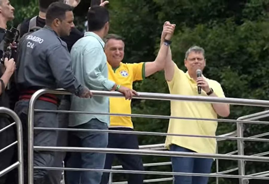 Bolsonaro fecha apoio a Tarcísio para eleição presidencial