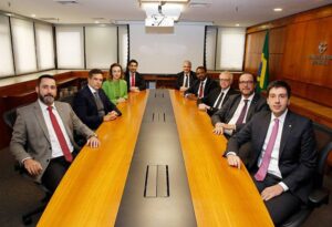 Copom inicia reunião nesta terça para definir taxa básica de juros