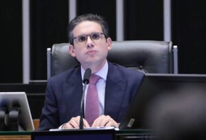 Deputados cobram de Motta retaliação ao Senado após rejeição à PEC da Blindagem