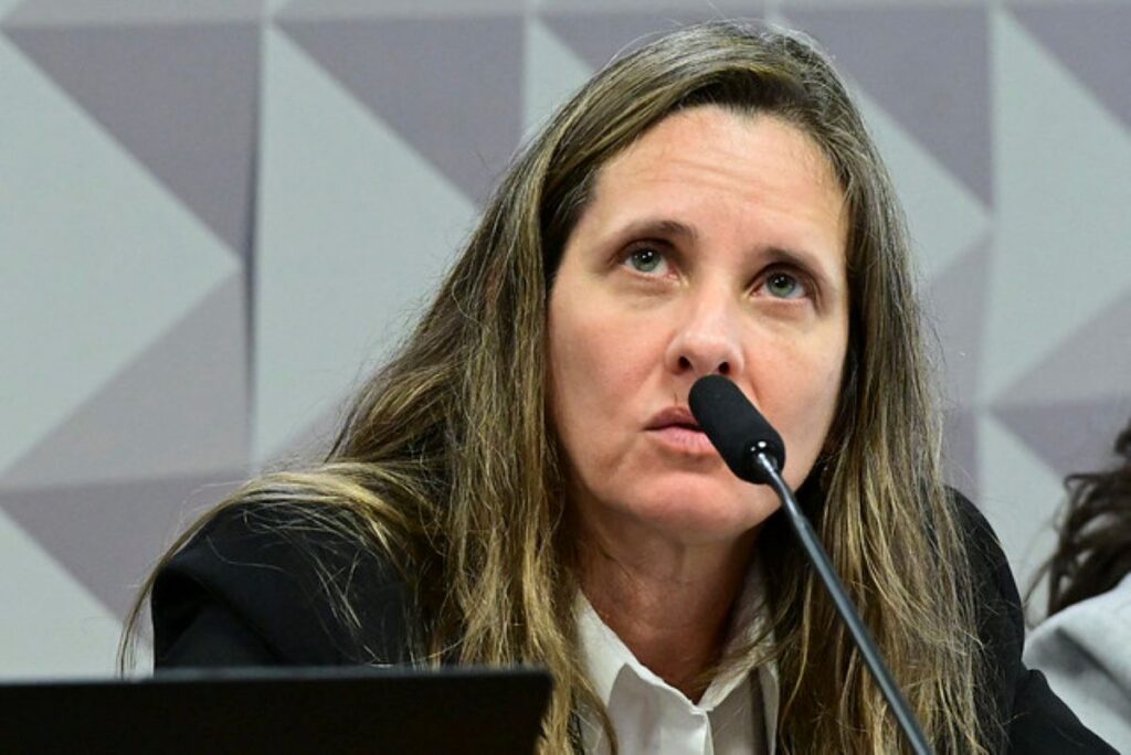 Diretora da CGU diz que INSS soube das fraudes em 2019, mas ignorou