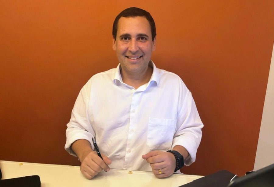 Éden Valadares ironiza e diz que oposição não deve estar comemorando nova Pesquisa Real Time Big Data