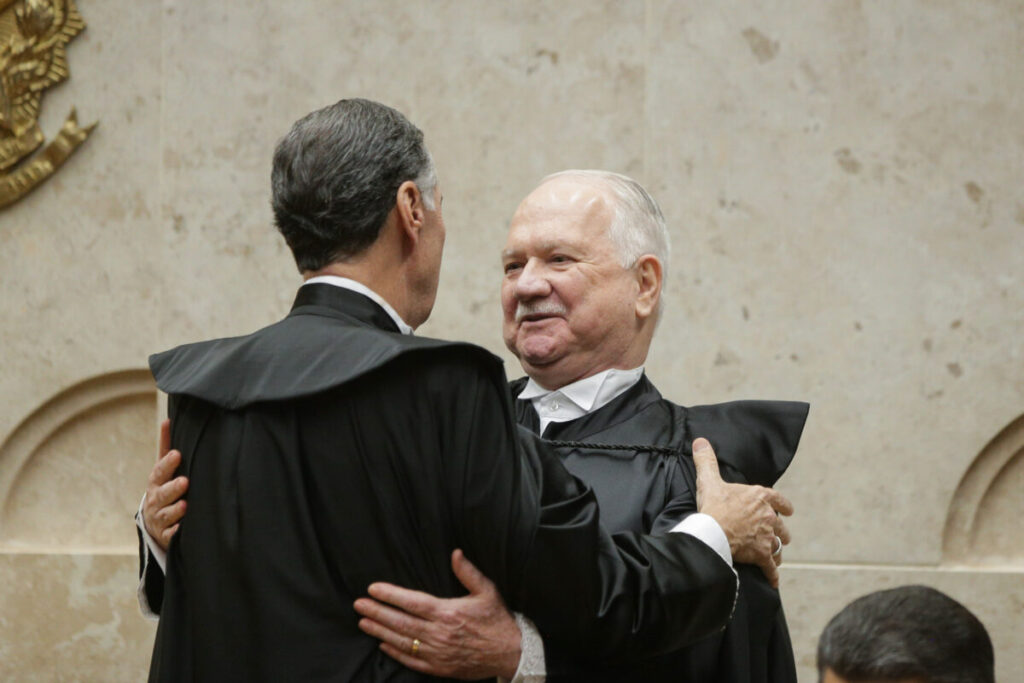Edson Fachin toma posse como presidente do STF. Acompanhe ao vivo