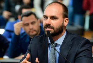 Eduardo enfrenta dificuldade para achar partido que viabilize candidatura presidencial