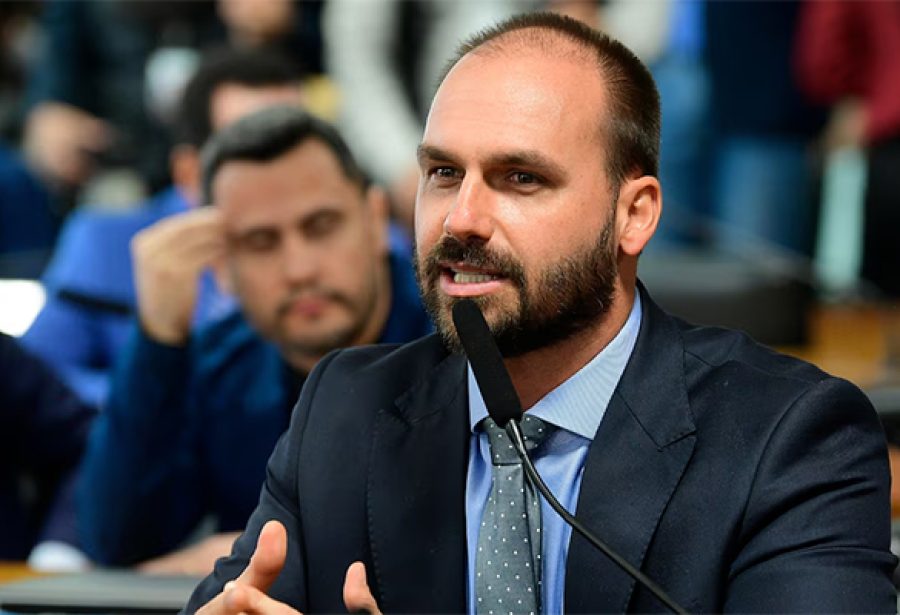 Eduardo enfrenta dificuldade para achar partido que viabilize candidatura presidencial