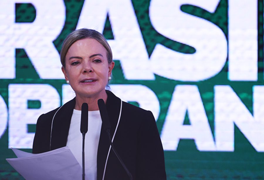 Gleisi diz que União Brasil tem direito de sair do governo e reclama de ‘acusações infundadas’