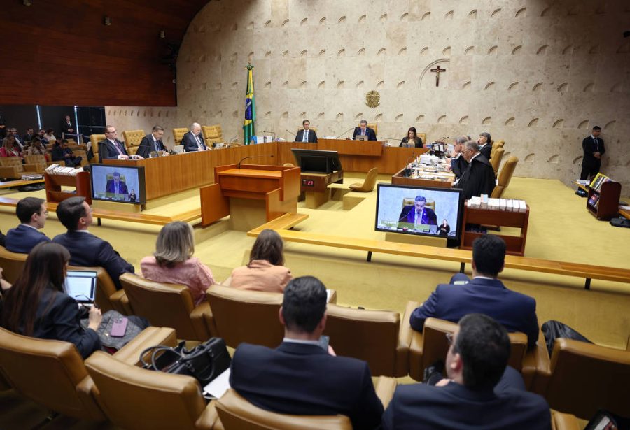 Governo busca STF para afastar risco de derrota em novas ‘teses do século’