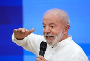 Ipespe: aprovação do governo Lula cresce a 50% e sai do saldo negativo