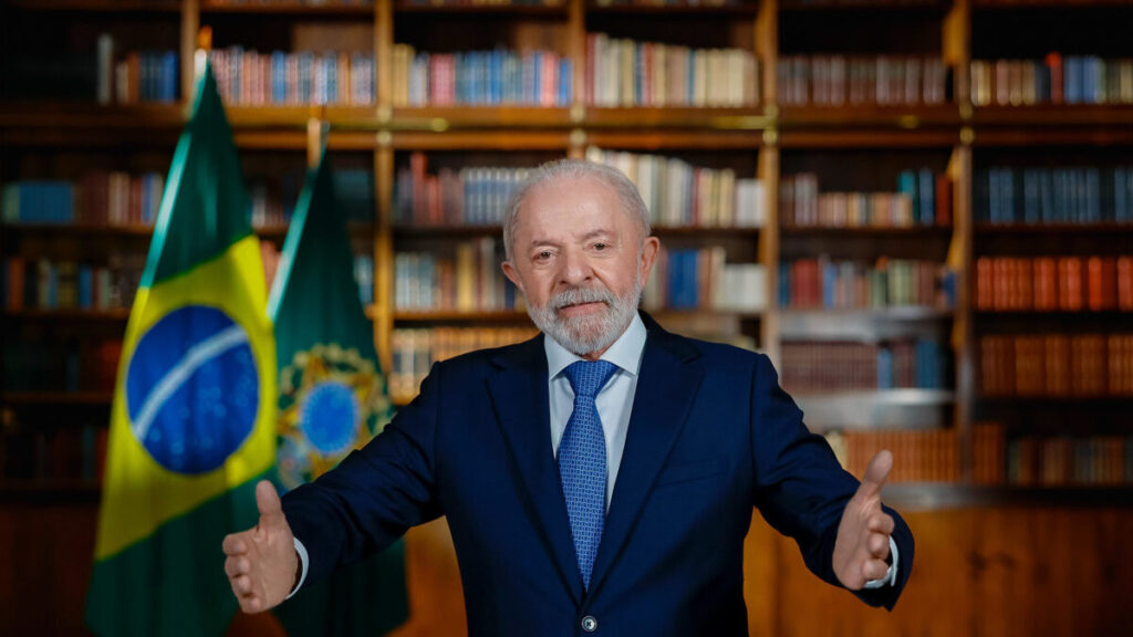 Lula defende soberania e cita “traidores da pátria” em pronunciamento