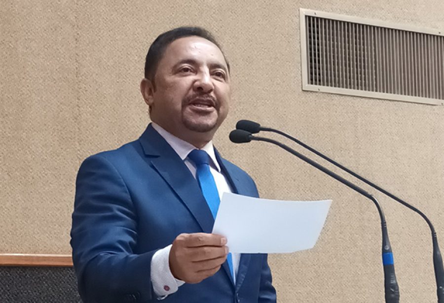 Sonho federal adiado: Roberto Carlos anuncia que disputará a reeleição para a Assembleia Legislativa