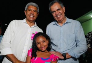 Subindo no palanque: PDT intensifica aliança com governador Jerônimo Rodrigues