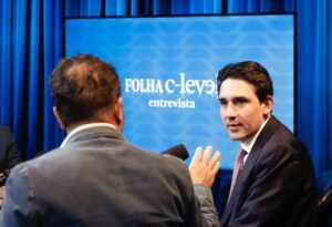 Tarcísio é candidato à reeleição, avalia ministro de Lula filiado a partido do governador