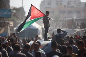 Dificuldade em localizar corpos põe acordo em risco e pressiona Hamas
