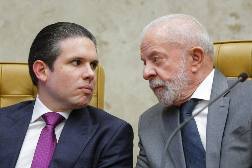 Após corte de cargos, Motta atua para renegociar espaços do Centrão