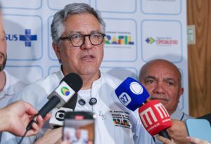 Brasil já tem 127 casos suspeitos de intoxicação de metanol, diz ministro da Saúde