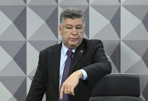 CPI do INSS impulsiona parlamentares nas redes e visibilidade eleitoral para 2026