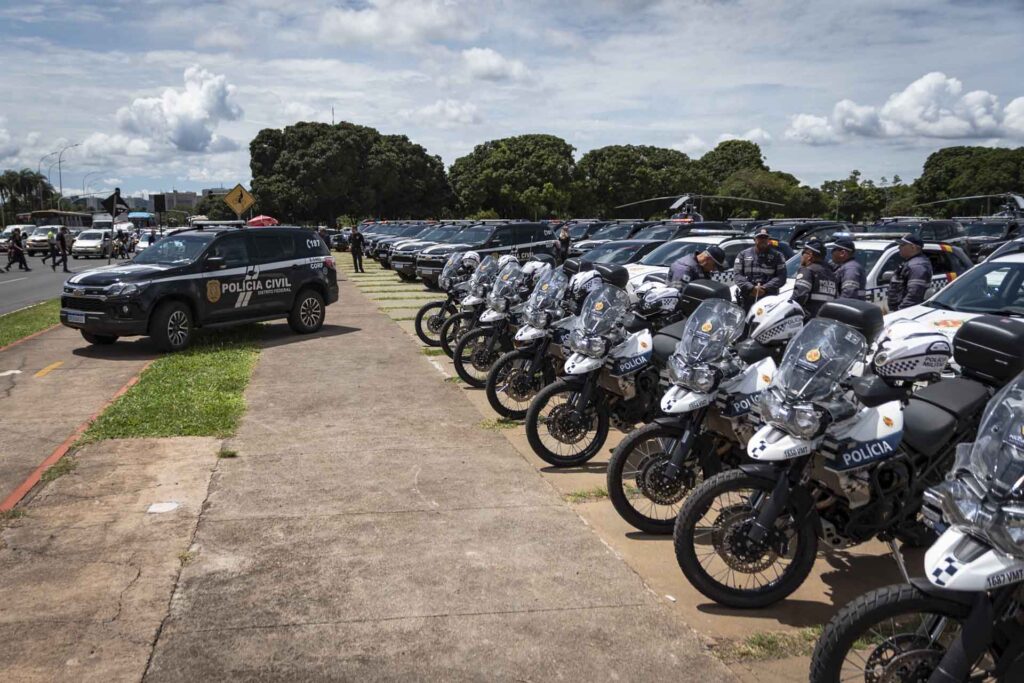 Congresso aprova nomeação de 2 mil policiais do DF