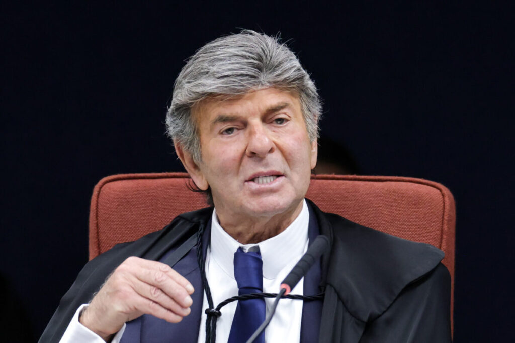 Fachin autoriza saída de Fux da 1ª Turma, que analisa trama golpista