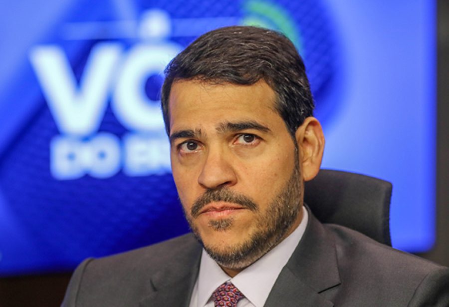 Governo defende piso salarial e limite de horas para trabalhador de Uber e outros apps