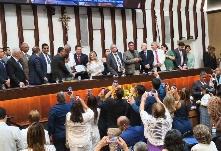 Homenagens a Edvaldo e Antônio Brito são marcadas por emoção e aceno sobre cenário político de 2026