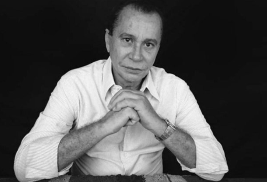 Morre aos 75 anos o artista plástico e articulista César Romero salvador | 08 outubro 2025 O artista plástico e articulista César Romero, um dos nomes [...]